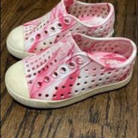 4/5 shoe lot - Picture 6 of 8